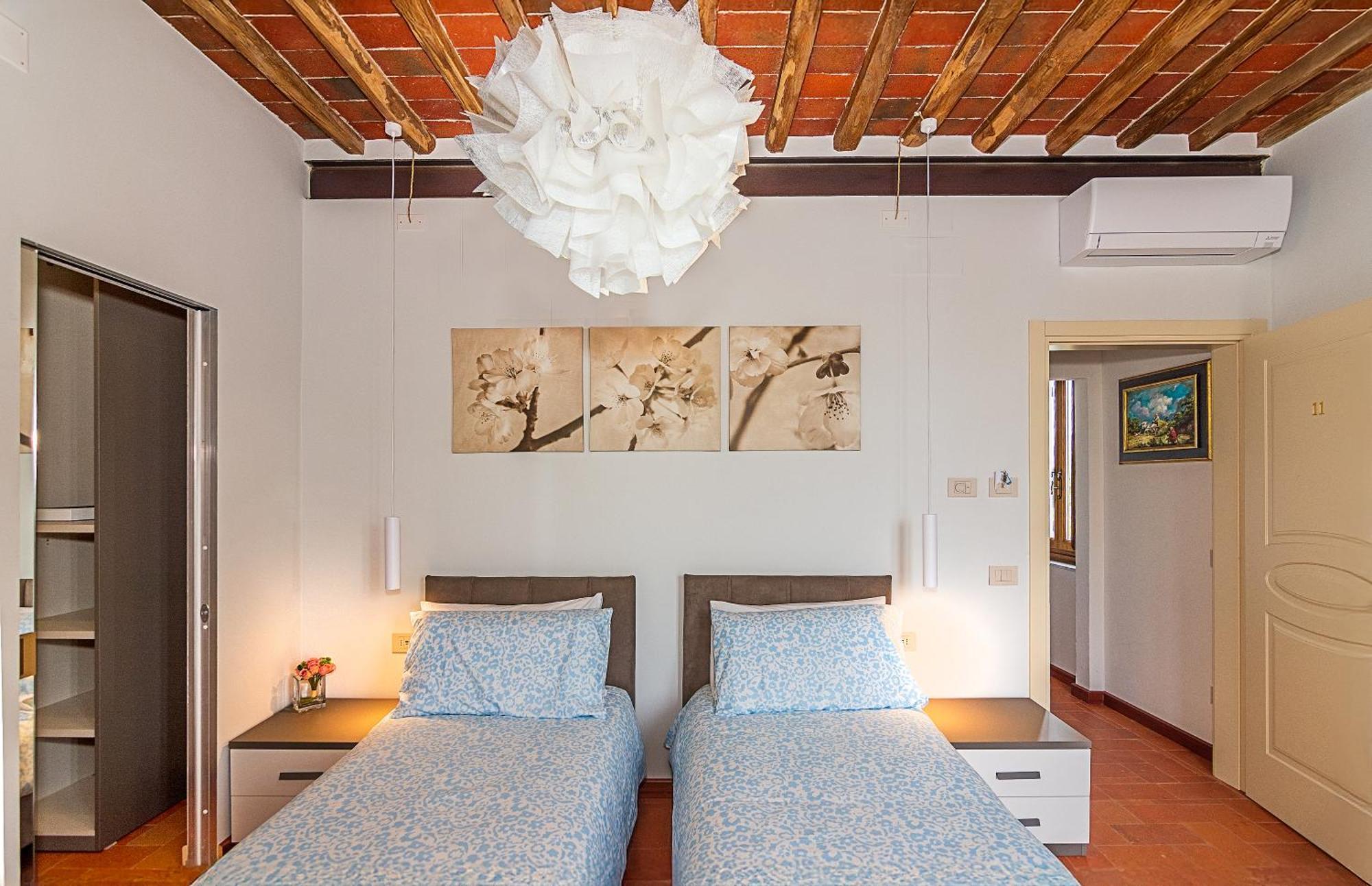 B&B Toringo Капаннори Номер фото